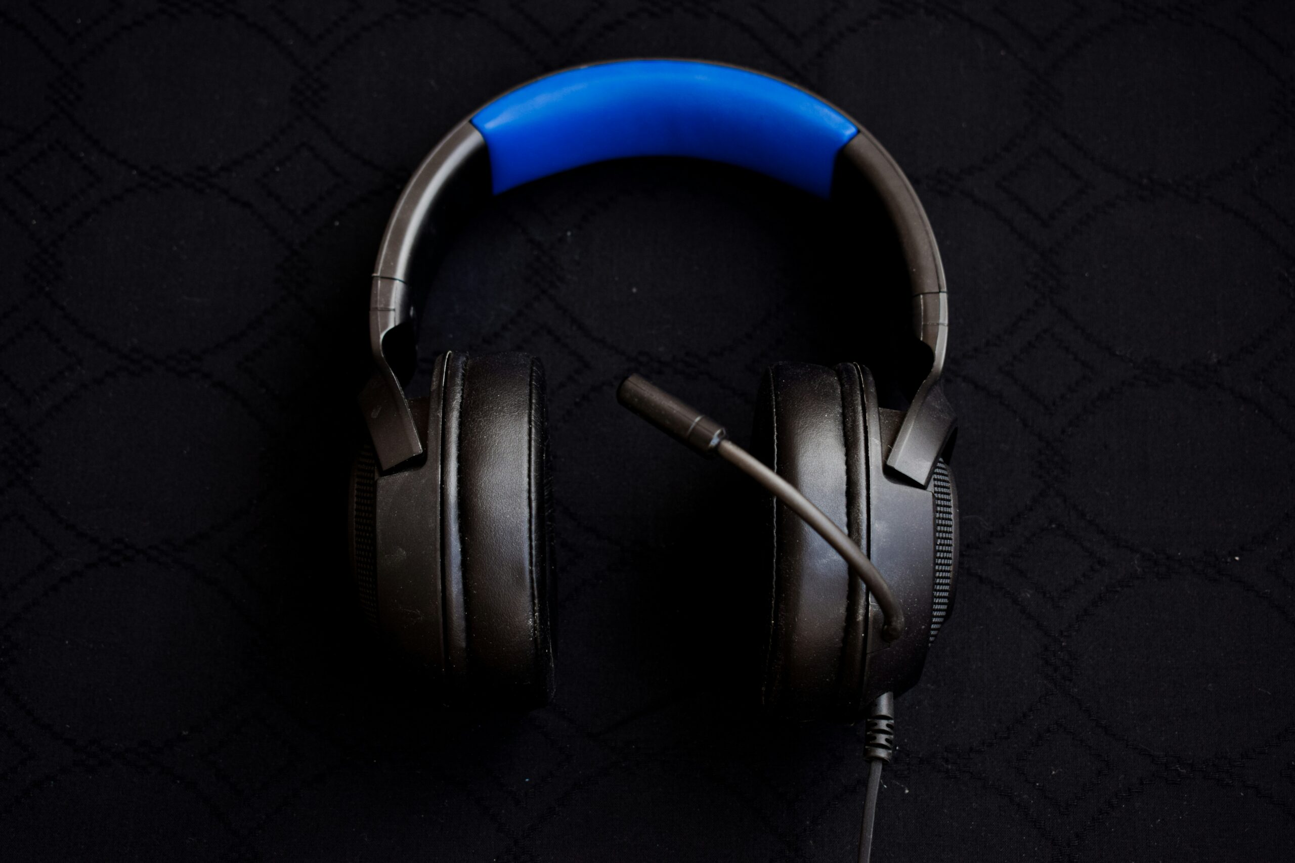 Dags för nytt headset för gaming på hög nivå